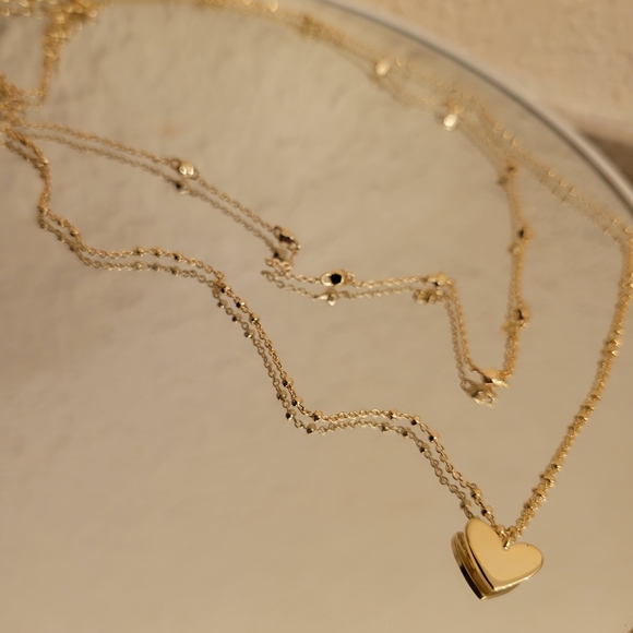 Kendra Scott Gold Heart Necklace - Picture 5 of 11